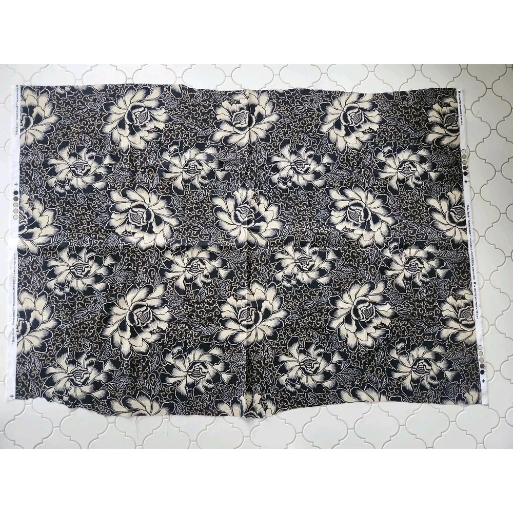 1 Yard/Waverly Sun N Shade BOHO BATIK Black Tan Floral Outdoor Fabric 56 Wide
